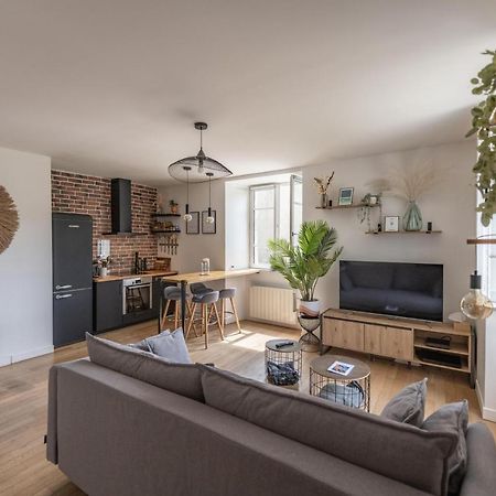 Appartement T2 - Vue Imprenable Sur La Cathedrale แก็งแปร์ ภายนอก รูปภาพ