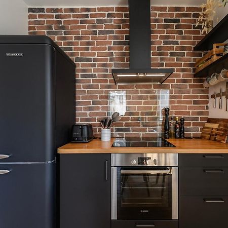 Appartement T2 - Vue Imprenable Sur La Cathedrale แก็งแปร์ ภายนอก รูปภาพ